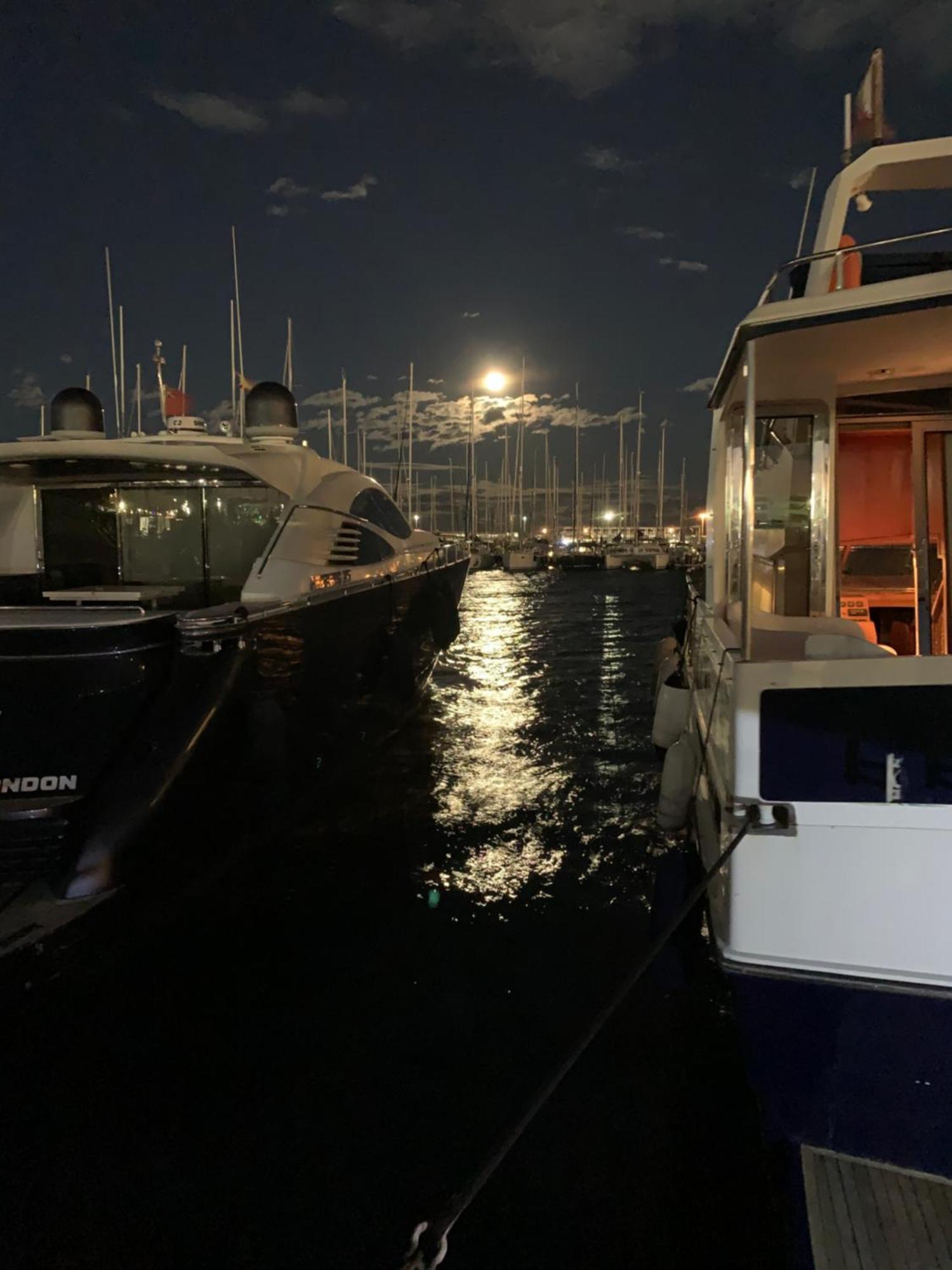 Master&Commander Ξενοδοχείο Βαλένθια Εξωτερικό φωτογραφία